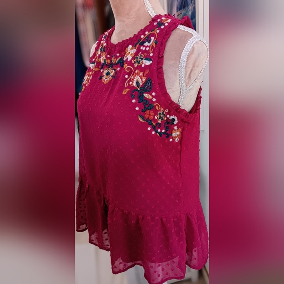 Love On A Hanger ~ Pink Embroidered Swiss Dot Ruffle Peplum Tank Top | M - Picture 9 of 9